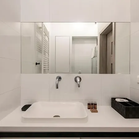 New Skyline Penthouse * 华沙
